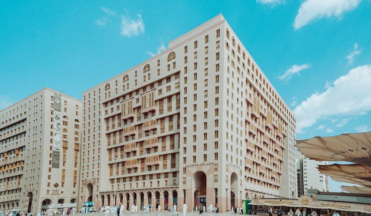 Deretan hotel di area Masjid Nabawi